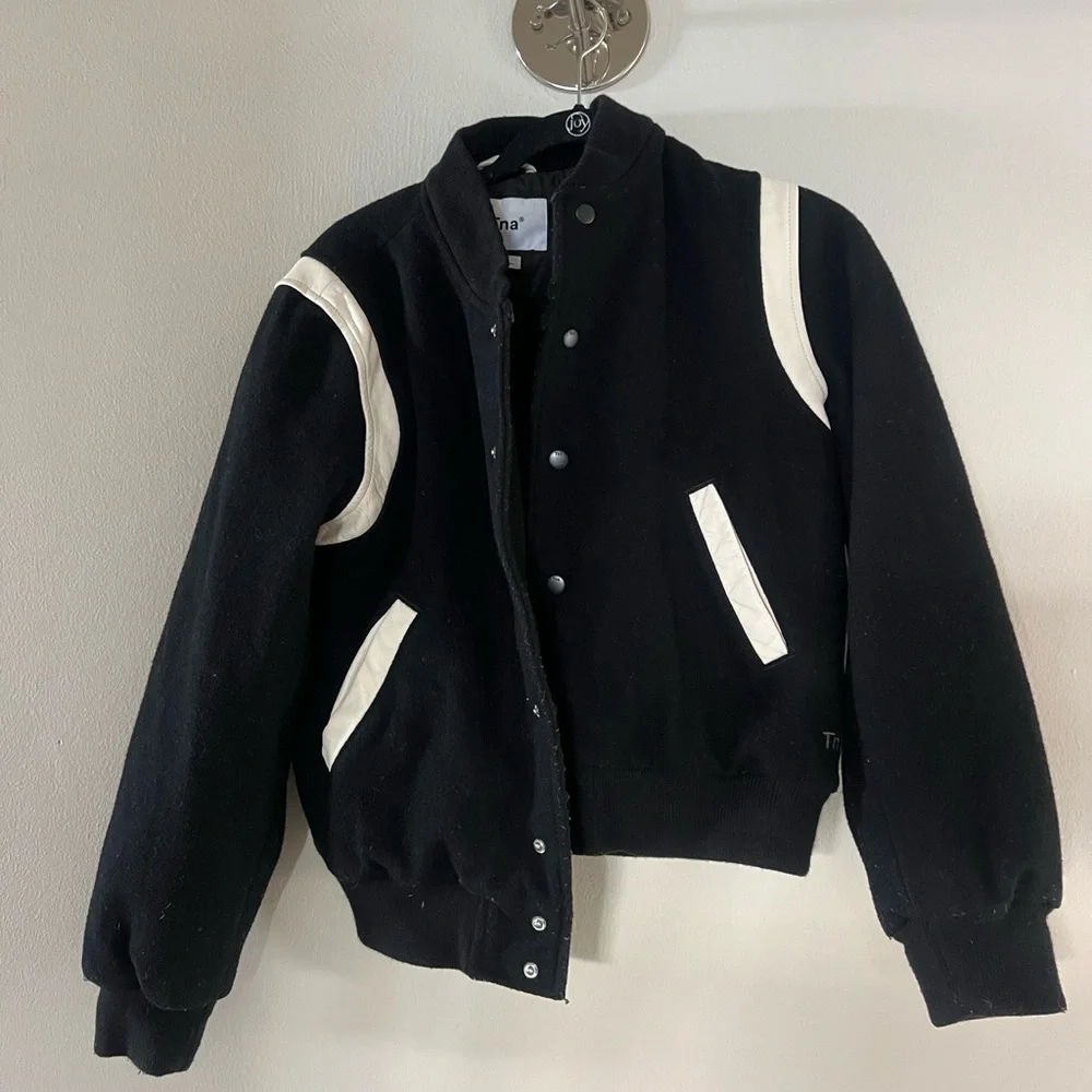 Aritzia TNA Black Wool Outerwear - Picture 1 of 3